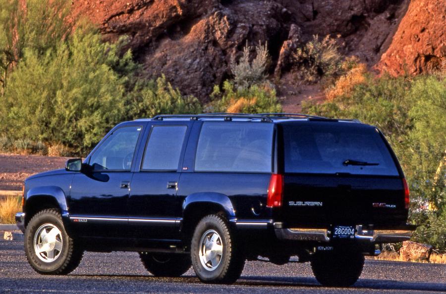  GMC Suburban 1994 года  (фото 7 из 10)